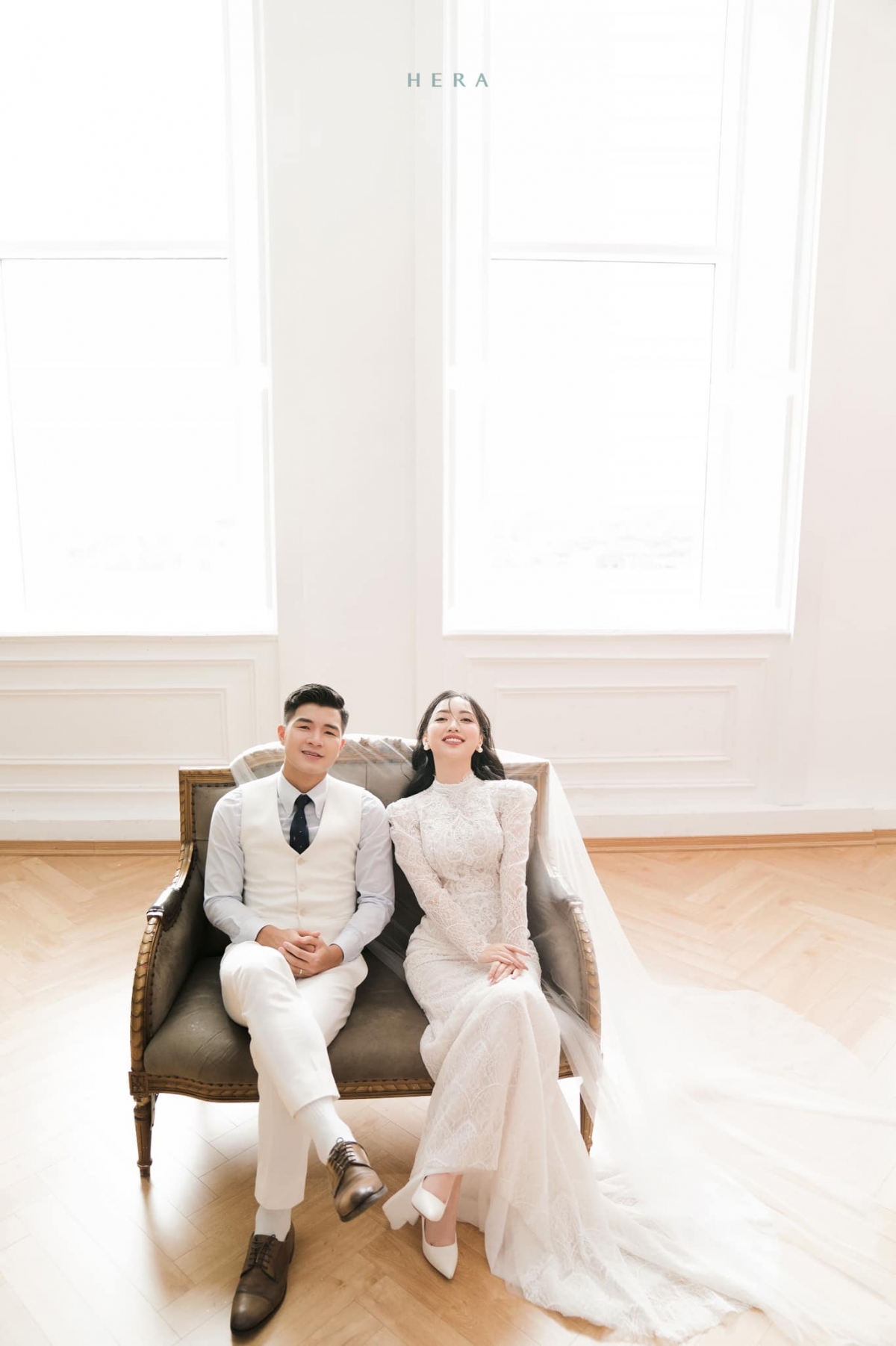 'Đứng hình' trước visual cực đỉnh của vợ mới cưới Hà Đức Chinh