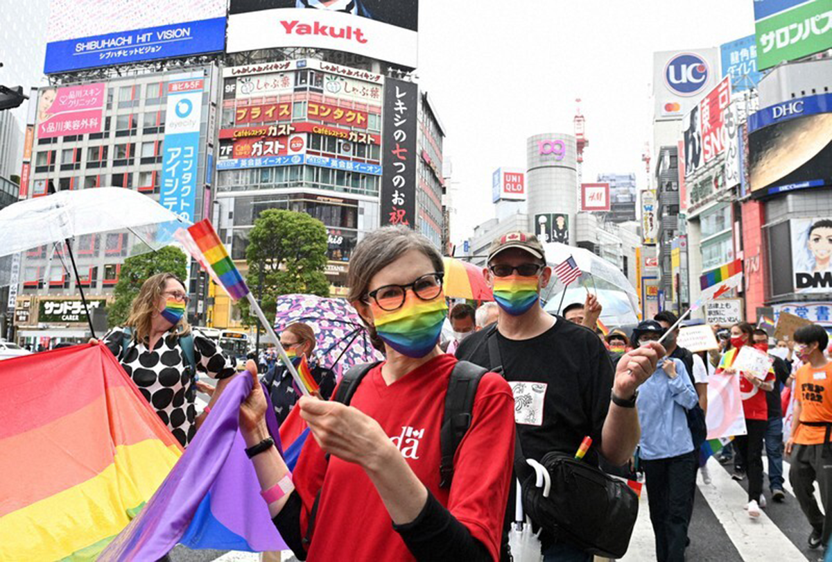 NÓNG: Tokyo chính thức công nhận hôn nhân đồng giới