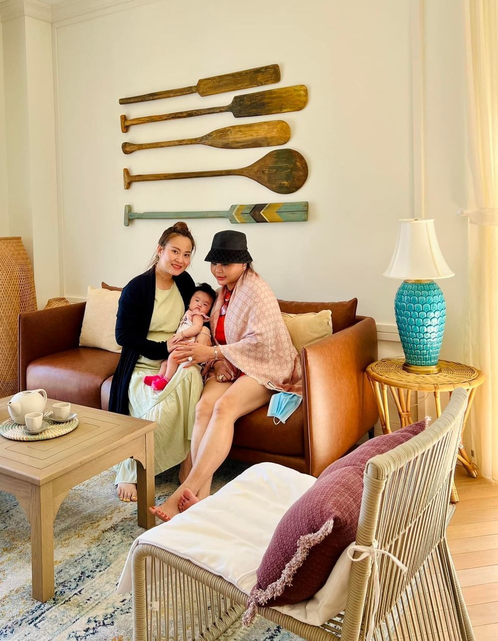 Lê Giang: Tuổi 50 vẫn trẻ trung xinh đẹp, phát triển sự nghiệp và chăm cháu mọi nơi Lê Giang: Tuổi 50 vẫn trẻ trung, phát triển sự nghiệp và chăm cháu mọi nơi