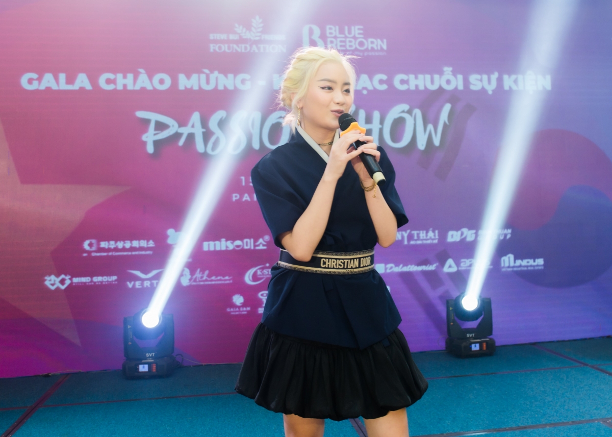 Sôi động chuỗi sự kiện 