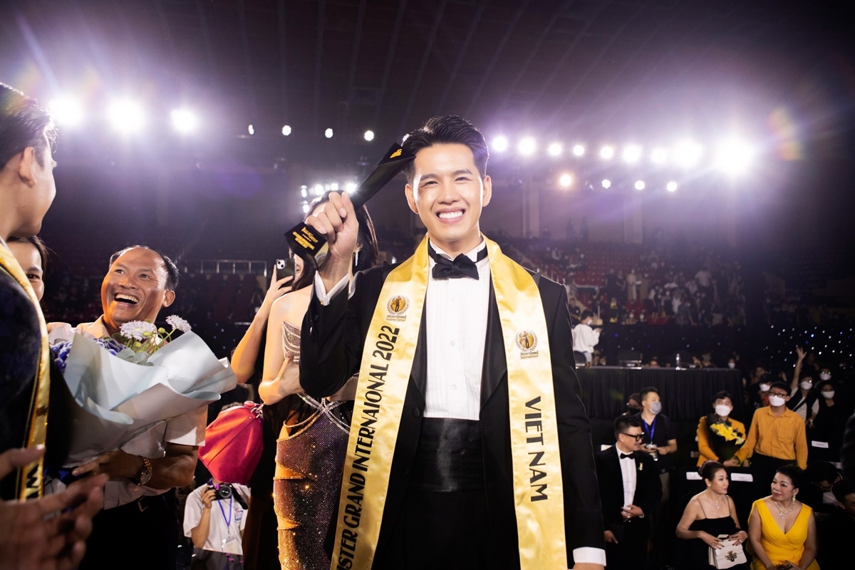 Minh Kha - Hành trình từ Á quân 'The Next Gentleman' đến vedette các sàn diễn