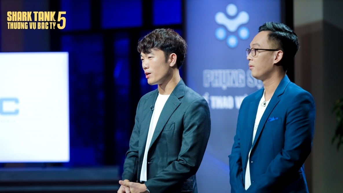 Tiền vệ Lương Xuân Trường xuất hiện ở Shark Tank, nghẹn ngào khi nhắc về chấn thương của đồng đội ăn ý Nguyễn Tuấn Anh