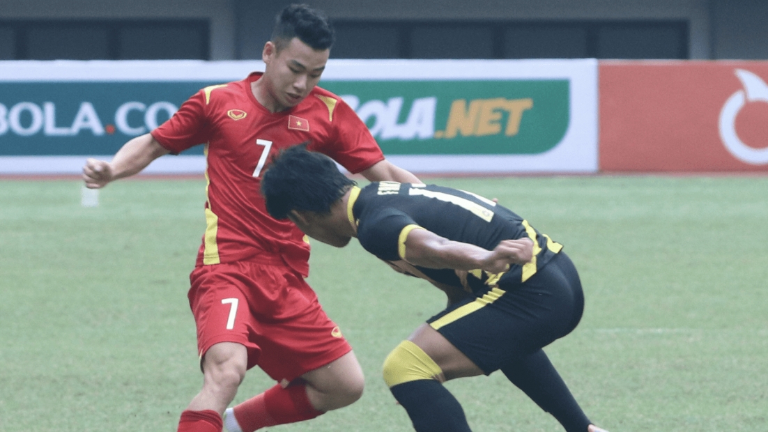 Việt Nam thua 'tâm phục khẩu phục' trước Malaysia, bị loại khỏi giải Đông Nam Á