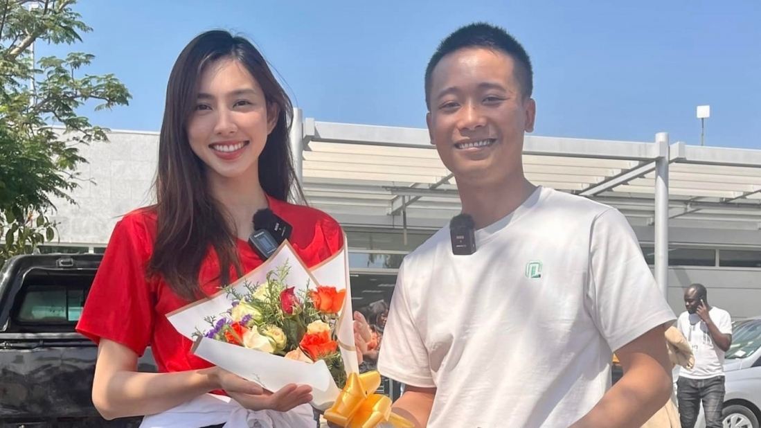 Phản ứng bất ngờ của ngôi sao ĐT Việt Nam được 'ghép đôi' với Quang Linh Vlog