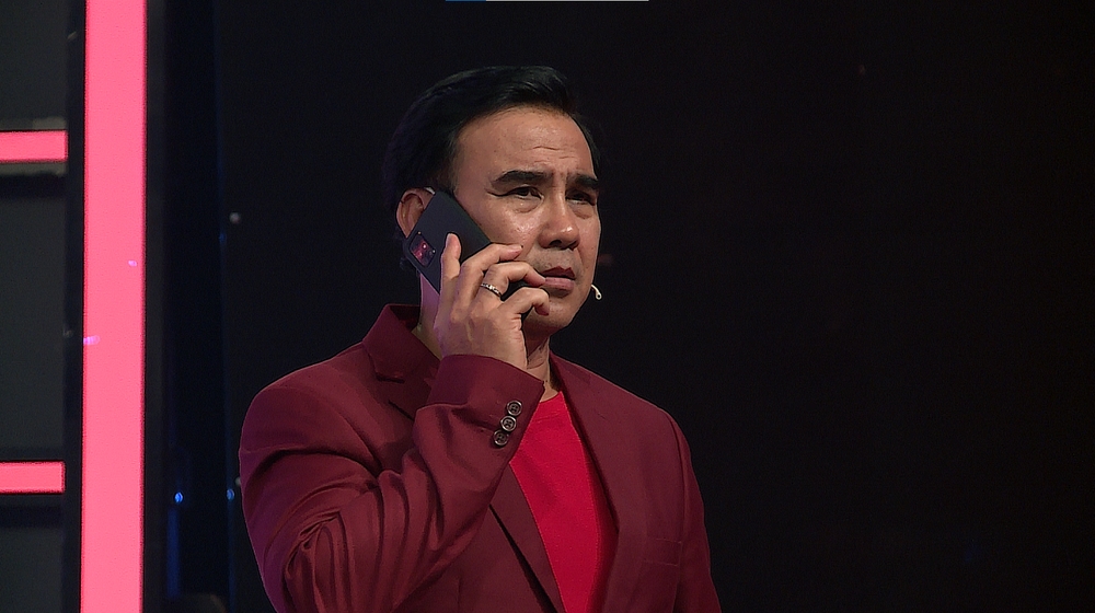 Quyền Linh và những lần 'bỏ lơ' kịch bản để giúp đỡ nhân vật có hoàn cảnh khó khăn Quyền Linh và những lần 'bỏ lơ' kịch bản để giúp đỡ nhân vật có hoàn cảnh khó khăn