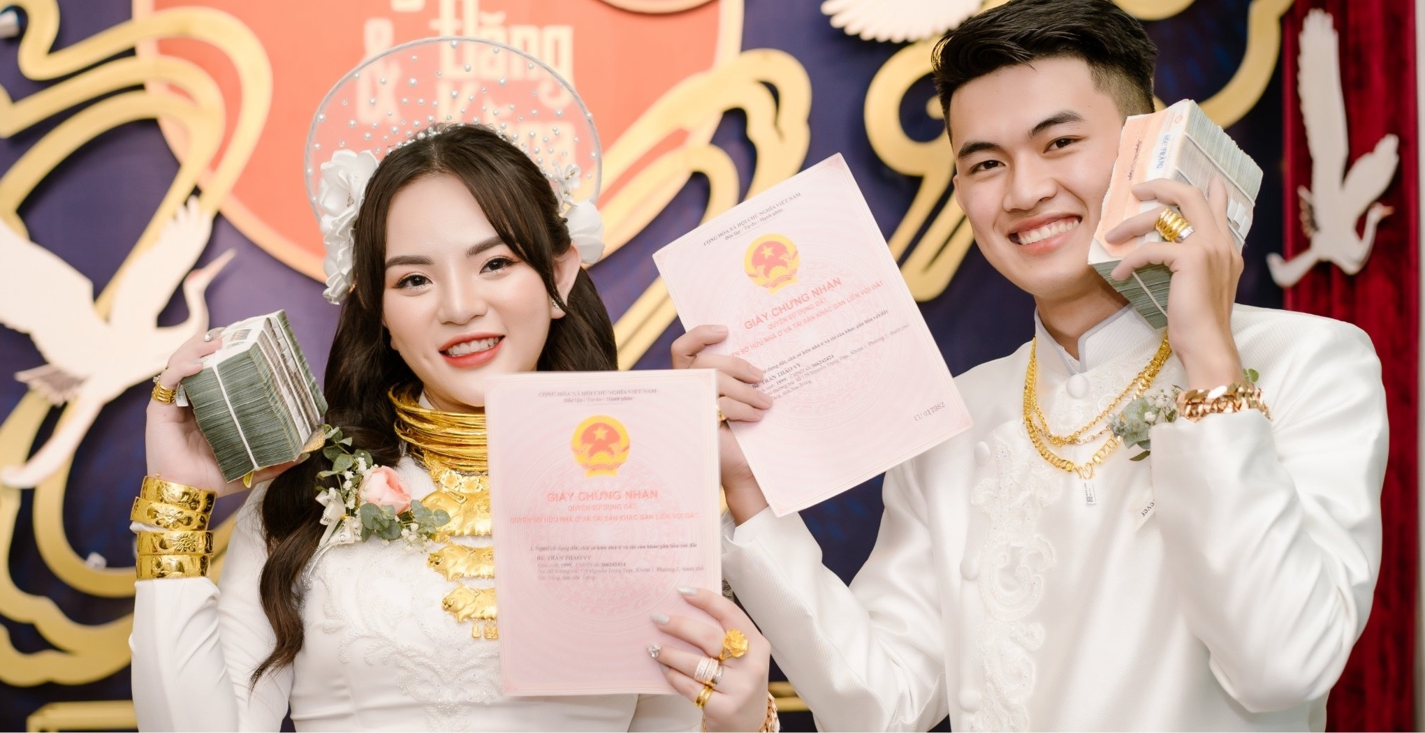 'Combo mừng cưới' tiền, nhà, xe, đất trị giá hàng chục tỷ của cặp đôi miền Tây hot nhất hôm nay 'Combo mừng cưới' tiền, nhà, xe, đất trị giá hàng chục tỷ của cặp đôi miền Tây hot nhất hôm nay