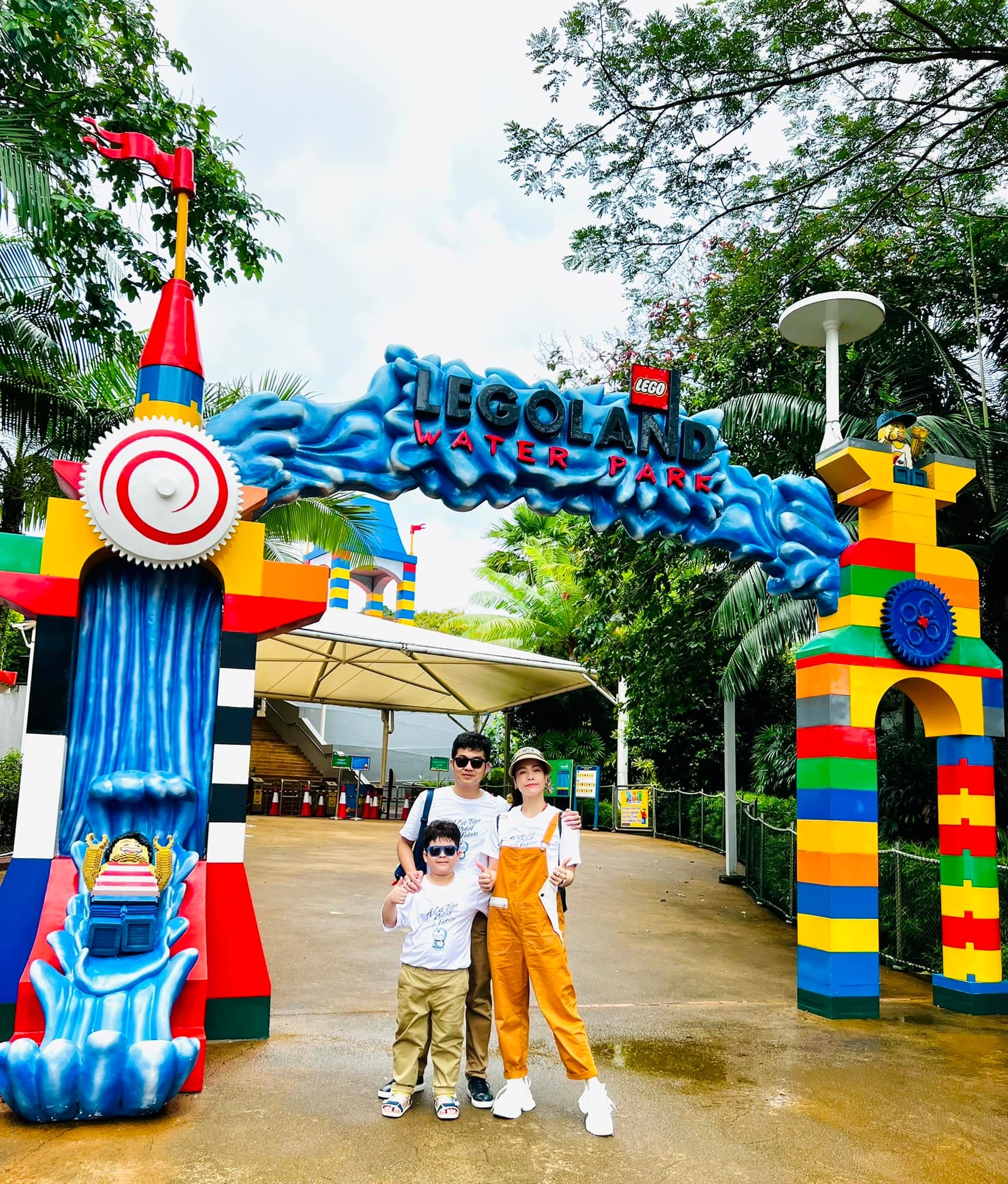 Nhật Kim Anh 'tái hợp' chồng cũ đưa con trai đi du lịch nước ngoài Nhật Kim Anh 'tái hợp' chồng cũ đưa con trai đi du lịch nước ngoài