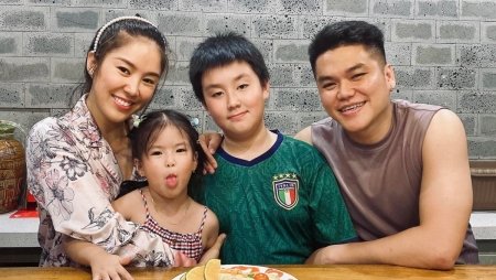 Kỷ niệm 5 năm ngày cưới, Lê Phương lần đầu nhận được món quà ý nghĩa từ con trai