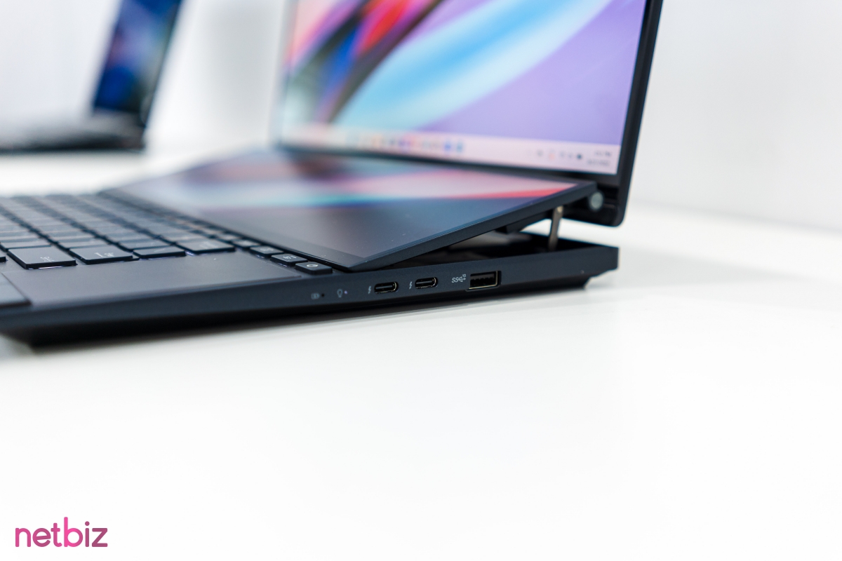 ASUS Zenbook Pro 14 Duo OLED: Laptop 2 màn hình thế hệ mới với thiết kế độc đáo
