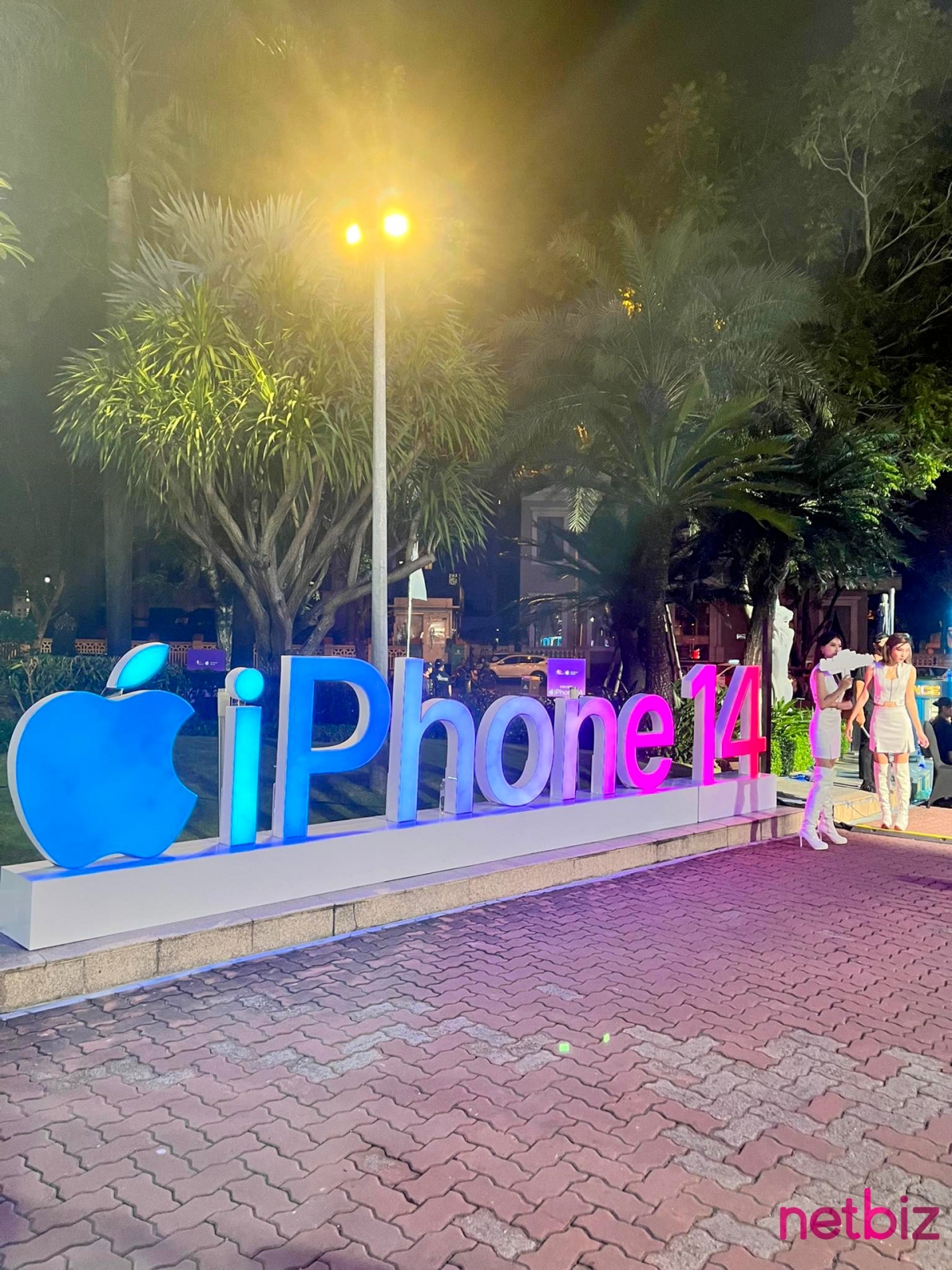 Toàn cảnh đêm 'giao thừa' mở bán iPhone 14 Series chính hãng tại Việt Nam