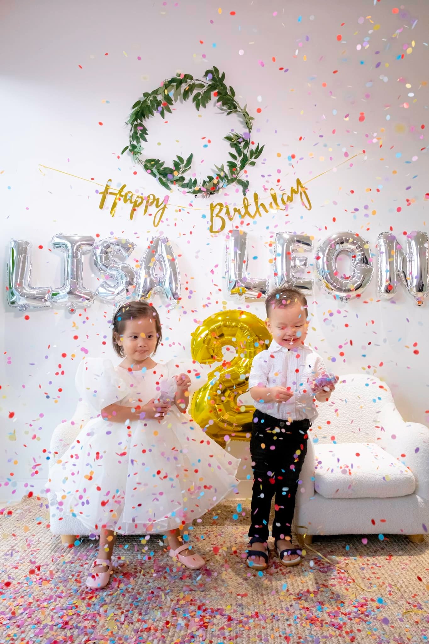 Hà Hồ - Kim Lý tổ chức sinh nhật ấm cúng cho Lisa - Leon