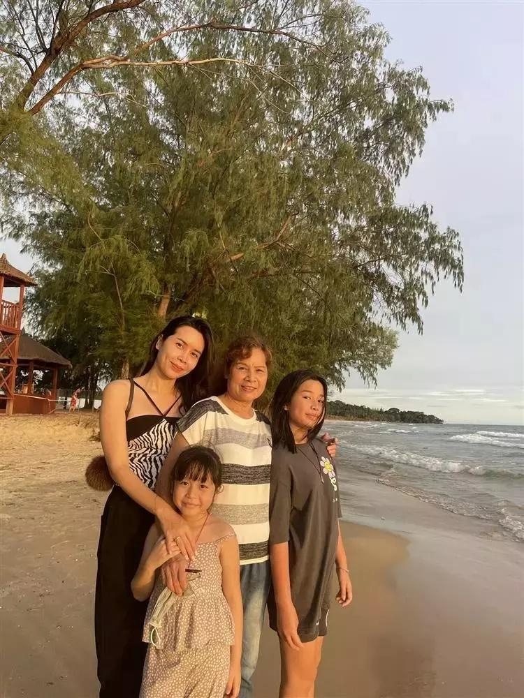 Lưu Hương Giang tung bộ ảnh xinh đẹp đón tuổi mới kèm lời nhắn nhủ gây chú ý