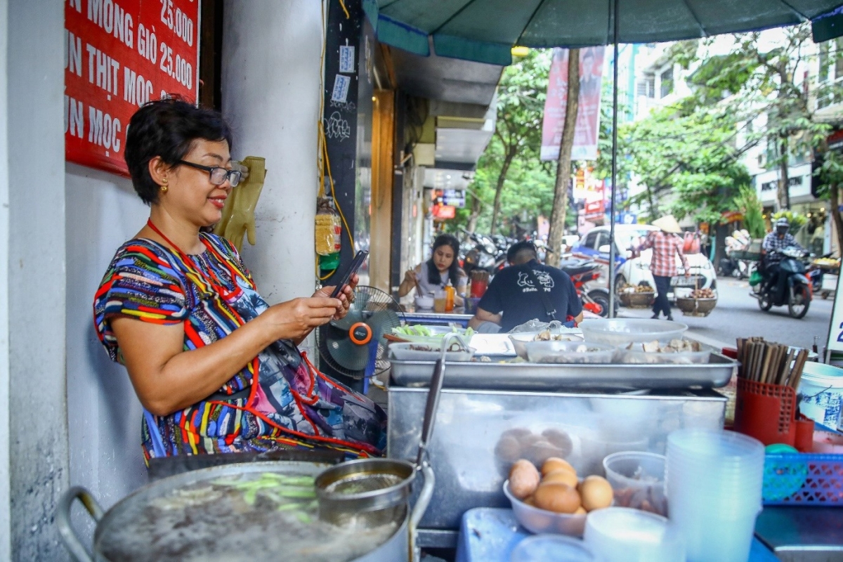 Các gia đình khó khăn tại Việt Nam sẽ được hỗ trợ để mua smartphone