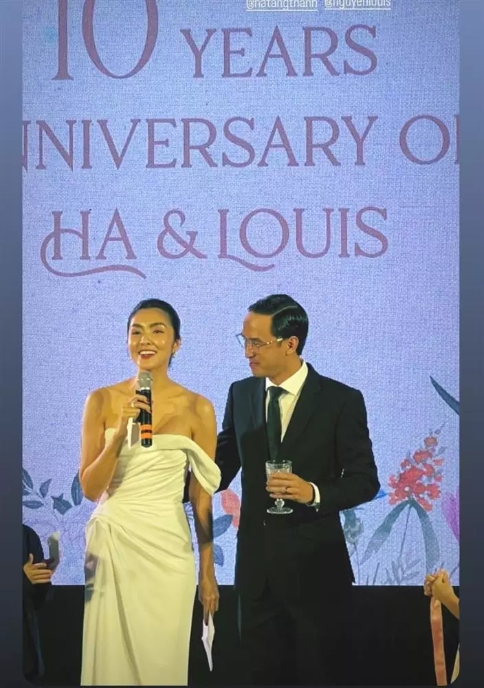 Thực đơn trong tiệc kỷ niệm 10 năm ngày cưới của Tăng Thanh Hà có gì đặc biệt?