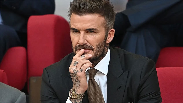 Beckham xuất hiện cực điển trai tại SVĐ trong ngày tuyển Anh giành chiến thắng 'dễ như ăn kẹo'