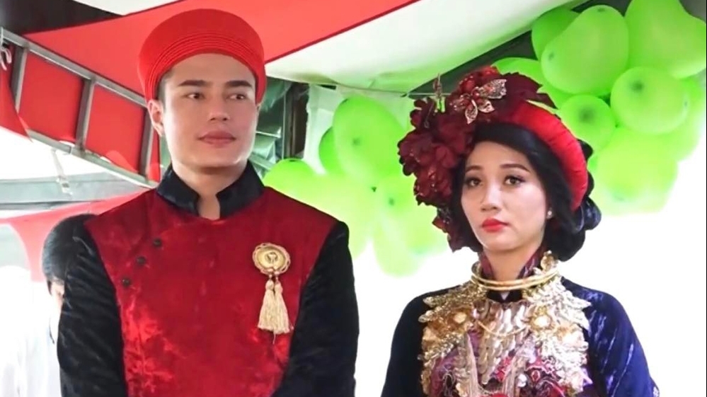 Khoe ảnh cưới, vợ chồng Lê Dương Bảo Lâm khiến người hâm mộ bật cười