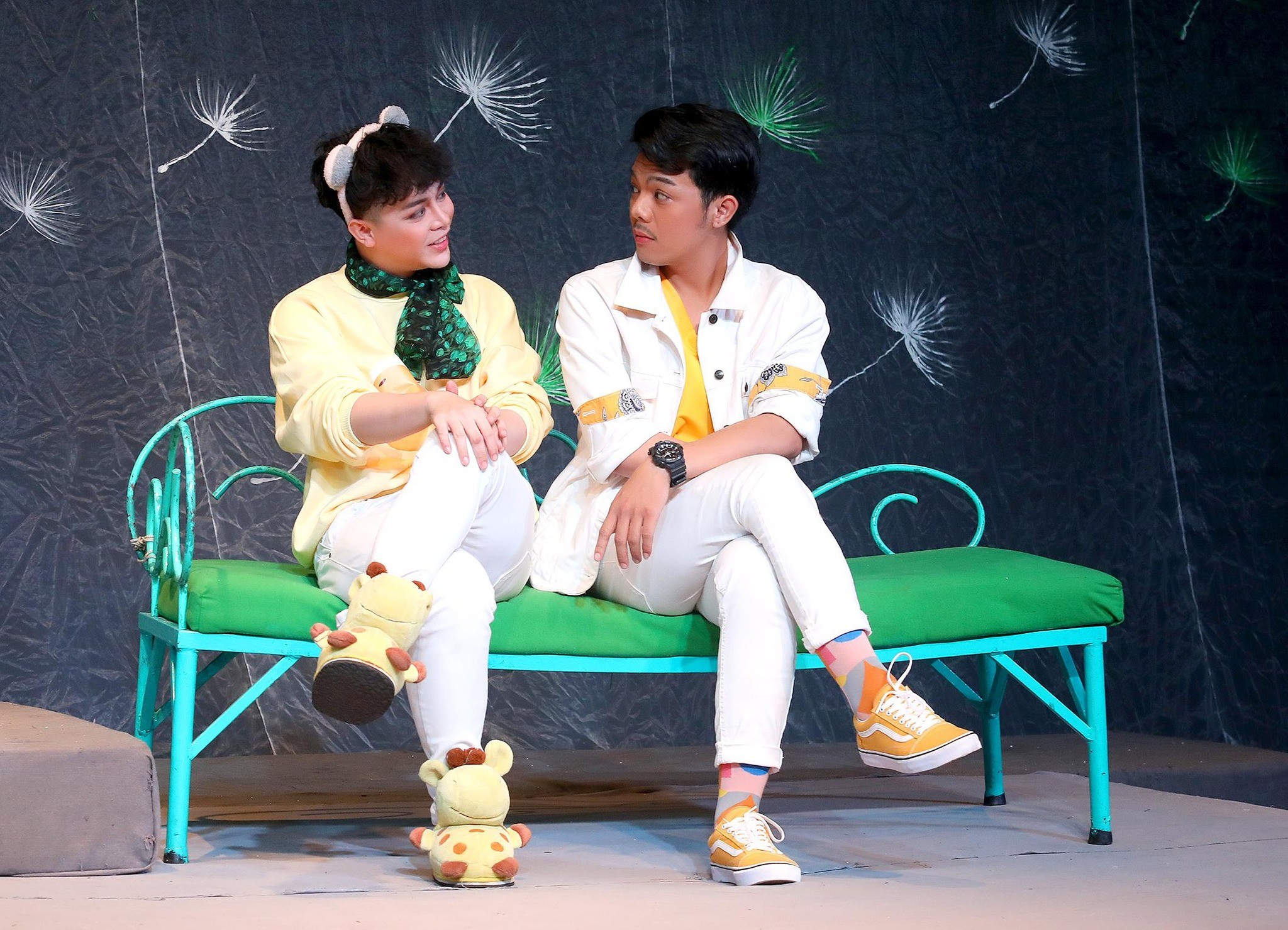 Kịch đam mỹ 'Bồ công anh': Tình yêu tựa cánh hoa, gửi nỗi niềm bay theo gió