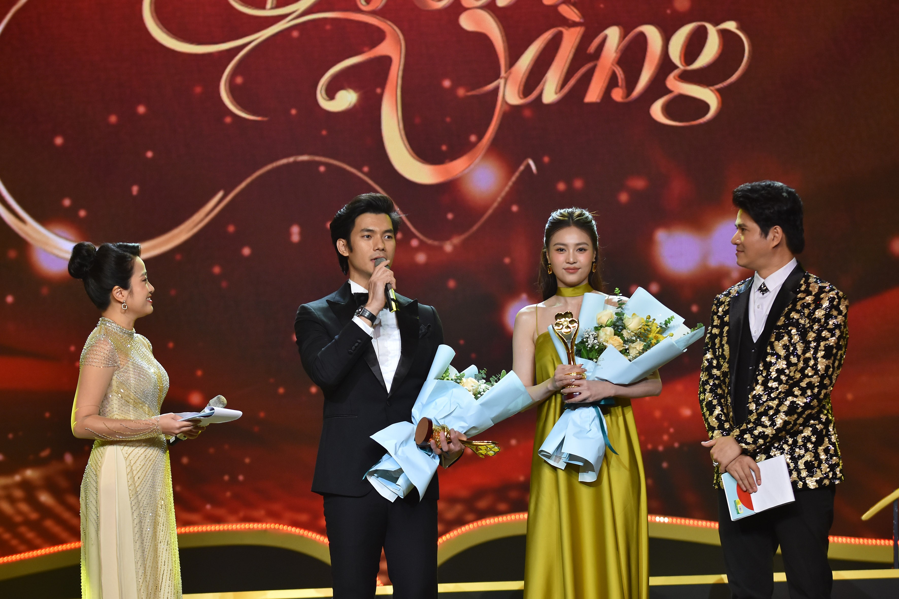 Ninh Dương Lan Ngọc nhận Giải Mai Vàng, quyết tâm 'tôi luyện' bản thân nhiều hơn nữa Ninh Dương Lan Ngọc nhận giải Mai Vàng, quyết tâm rèn luyện bản thân nhiều hơn