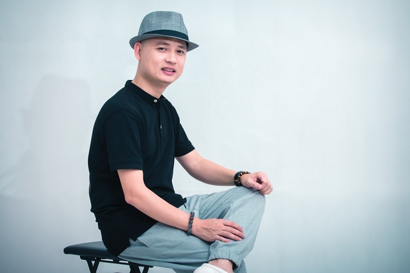 Quý tử nhà nhạc sĩ Nguyễn Hải Phong khoe tài bắn rap trong hit Tết mới