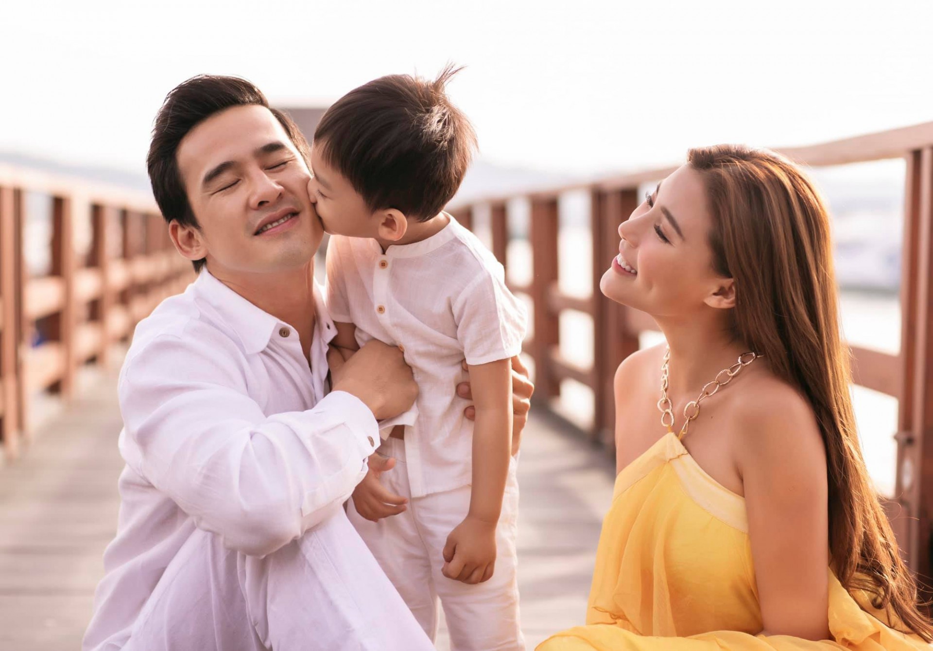 Vợ chồng Lương Thế Thành dành tặng đấng sinh thành món quà ‘khủng’ dịp cận Tết Quý Mão
