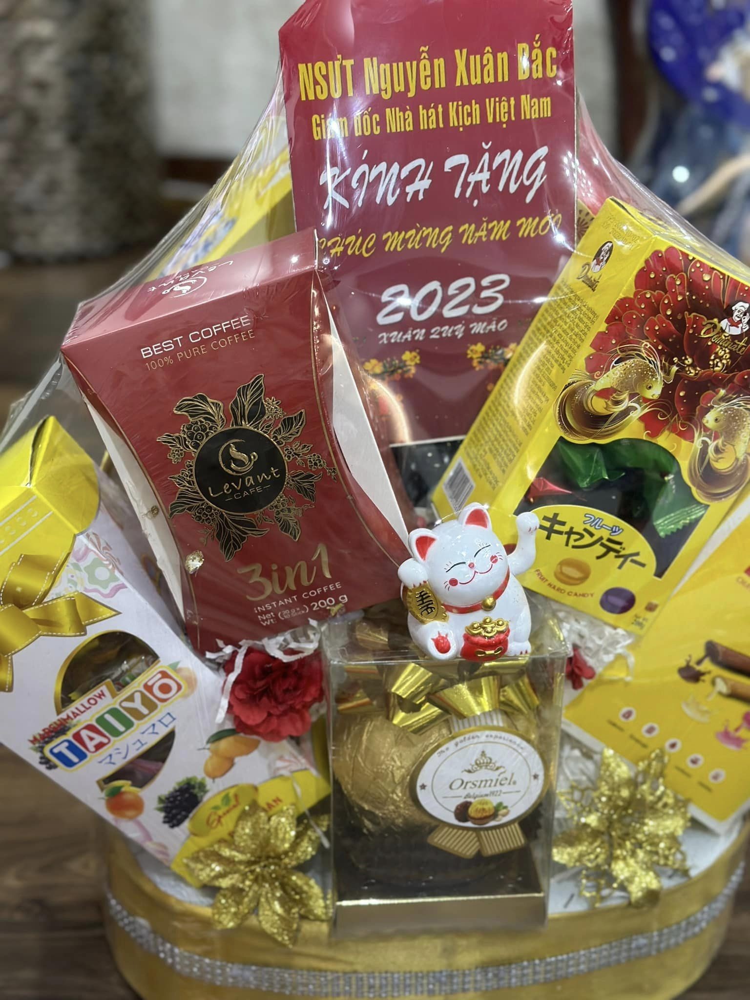 Món quà bất ngờ lúc nửa đêm nghệ sĩ Xuân Bắc mang tới nhà ‘cô Đẩu’ Công Lý