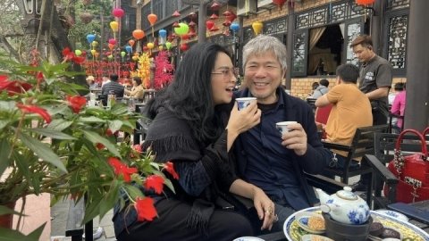 Sao Việt 27/1: Diva Thanh Lam gọi hôn phu là "anh trai nương tựa"