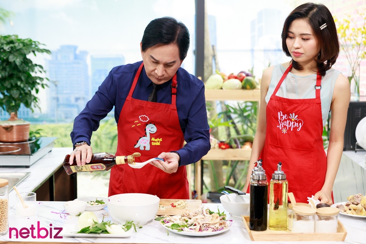 NSƯT Kim Tử Long xúc động kể chuyện thập tử nhất sinh của mẹ vợ - nghệ sĩ Xuân Yến NSƯT Kim Tử Long xúc động kể chuyện thập tử nhất sinh của mẹ vợ - nghệ sĩ Xuân Yến