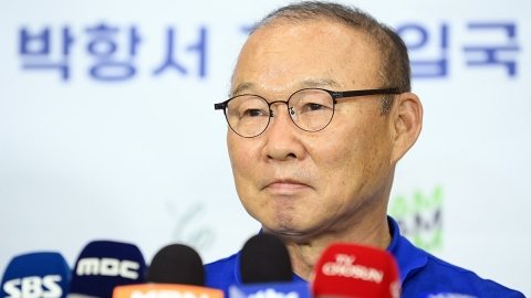 HLV Park khuyên cầu thủ Việt Nam nên đi ra nước ngoài nhiều hơn