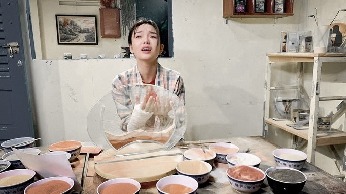 Không dễ làm phim về ngành nghề