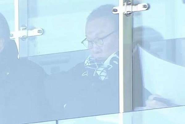 HLV Park Hang Seo bất ngờ xuất hiện để cổ vũ 'trò cưng' ở ĐT Việt Nam HLV Park Hang Seo bất ngờ xuất hiện để cổ vũ 'trò cưng' ở ĐT Việt Nam