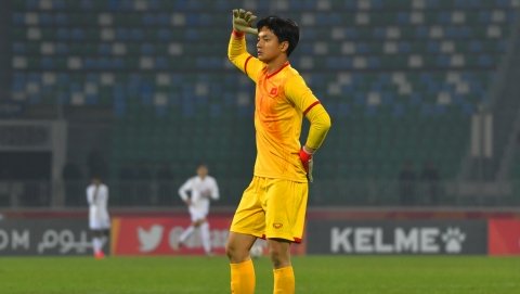 Thủ môn U20 Việt Nam: 'Tôi không phải hot boy'