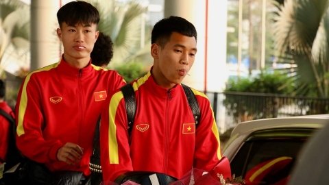 Bay 30 tiếng, U20 Việt Nam chính thức có mặt ở Việt Nam