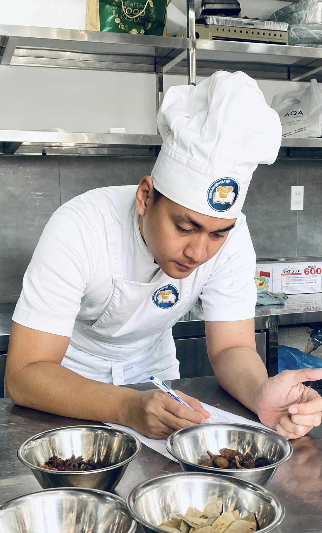 Diễn viên Ngọc Thuận và hành trình theo đuổi đam mê ẩm thực