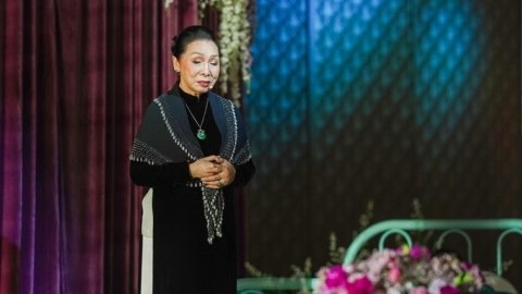 NSND Bạch Tuyết hát cải lương trong đám cưới ngàn tỉ