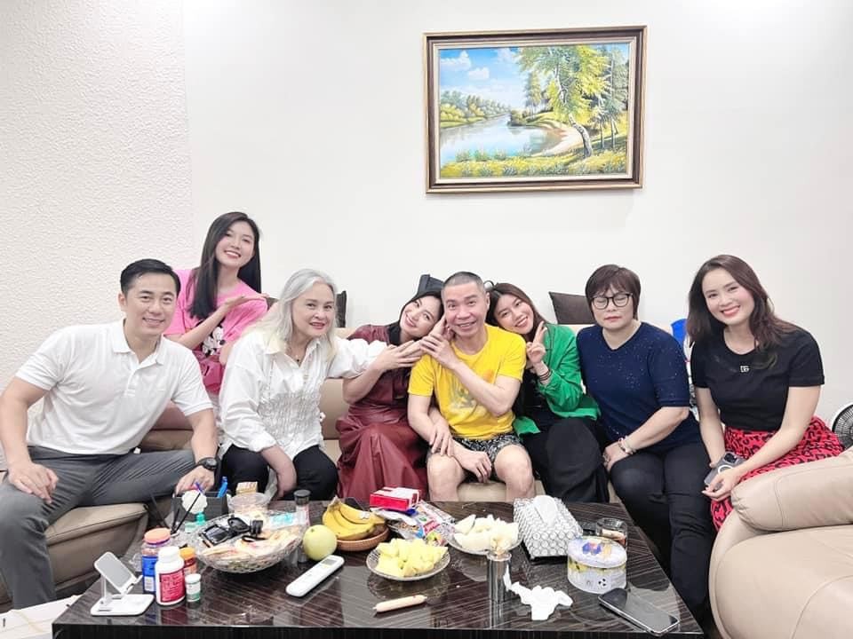 NSND Hoàng Cúc, Hồng Diễm tới nhà thăm NSND Công Lý