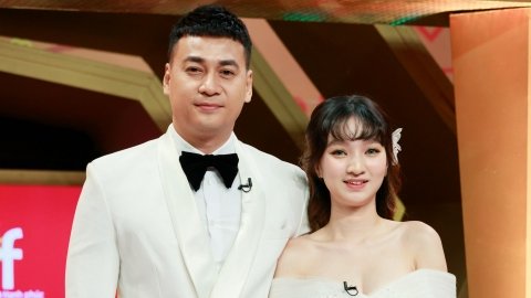 Diễn viên Ngọc Thuận lần đầu tiết lộ cuộc sống hôn nhân với vợ kém 18 tuổi