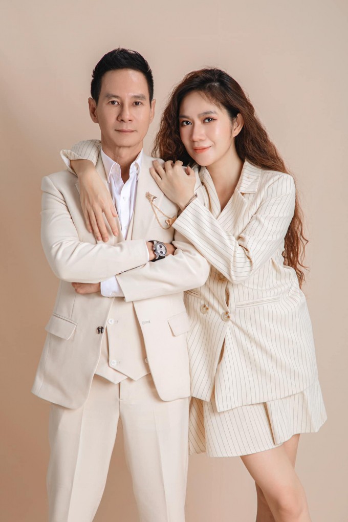 Minh Hà tung ảnh mừng sinh nhật, khẳng định Lý Hải là ‘hàng hiệu đắt giá’
