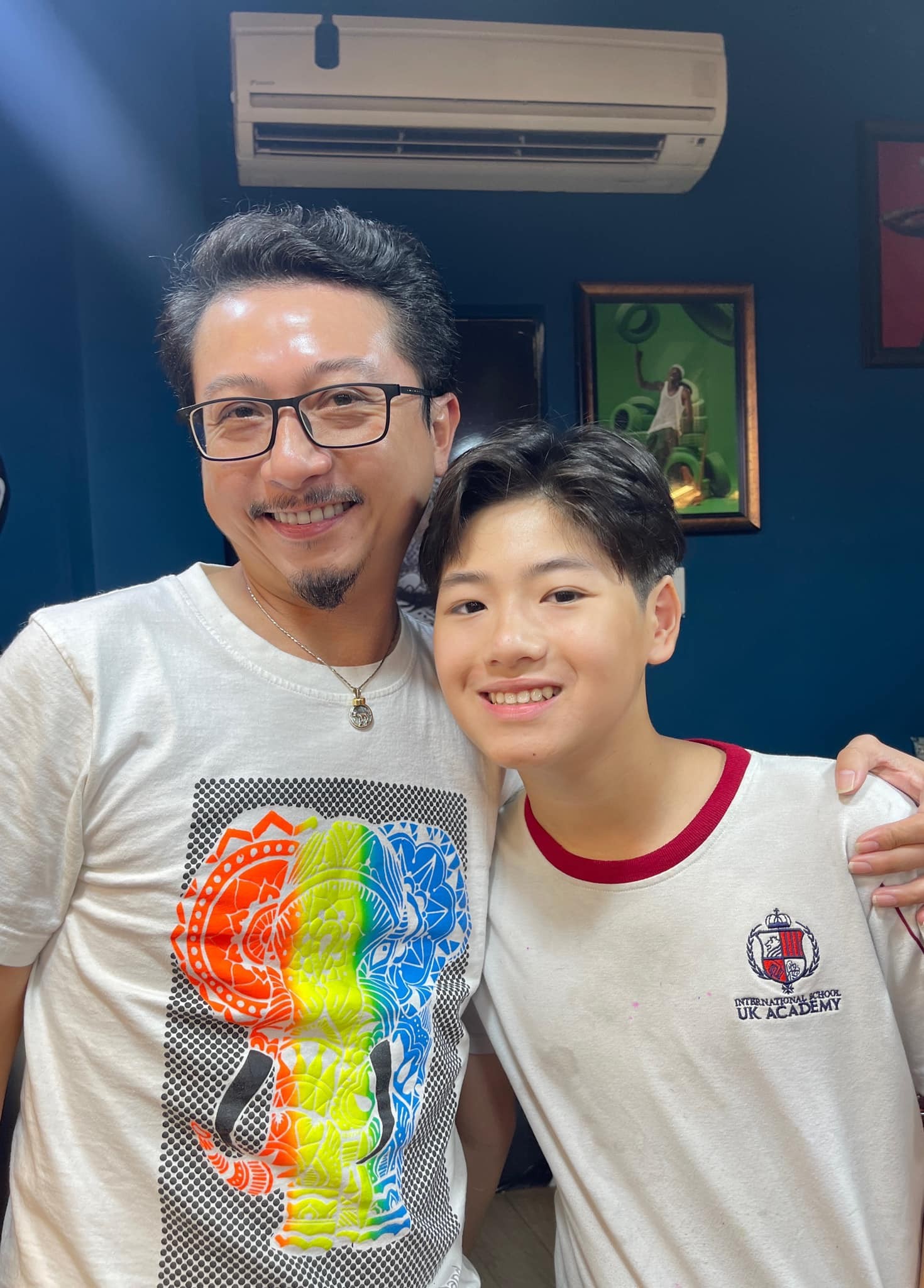 Con trai Hứa Minh Đạt trổ mã cực điển trai, Thúy Nga vào nhận con rể