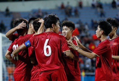 Tuyển U-17 Việt Nam tập trung chuẩn bị cho VCK U-17 ASIAN Cup 2023 với 34 cái tên
