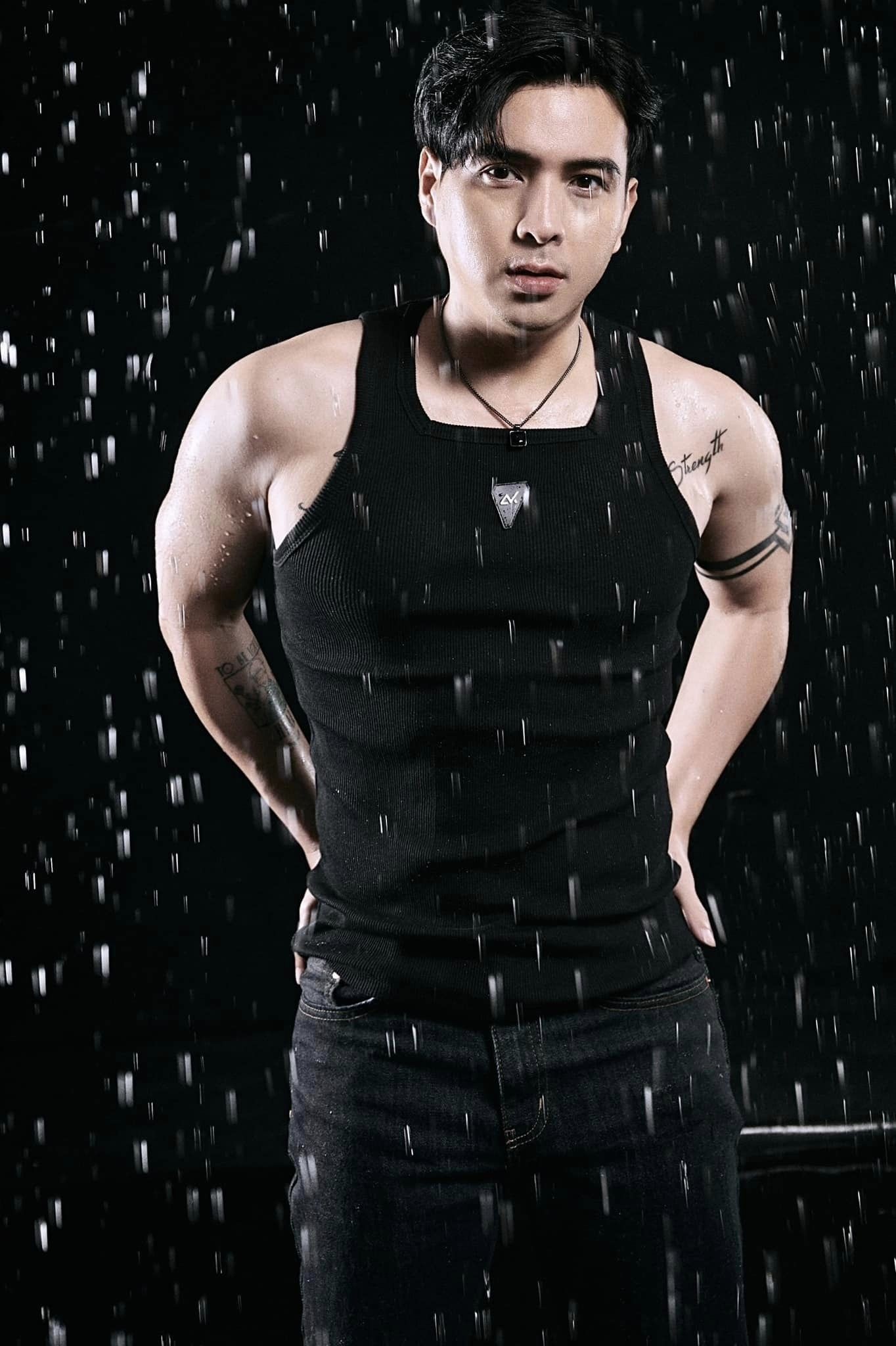 Hồ Quang Hiếu công khai danh tính bạn gái xinh đẹp