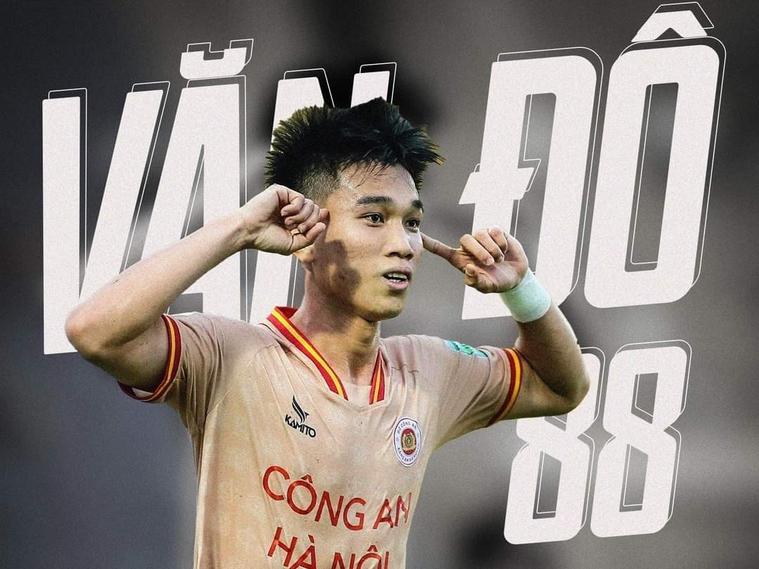 Lê Văn Đô trở thành ‘công thần’ trong chiến thắng của CAHN. (Ảnh: Công An Hà Nội FC)