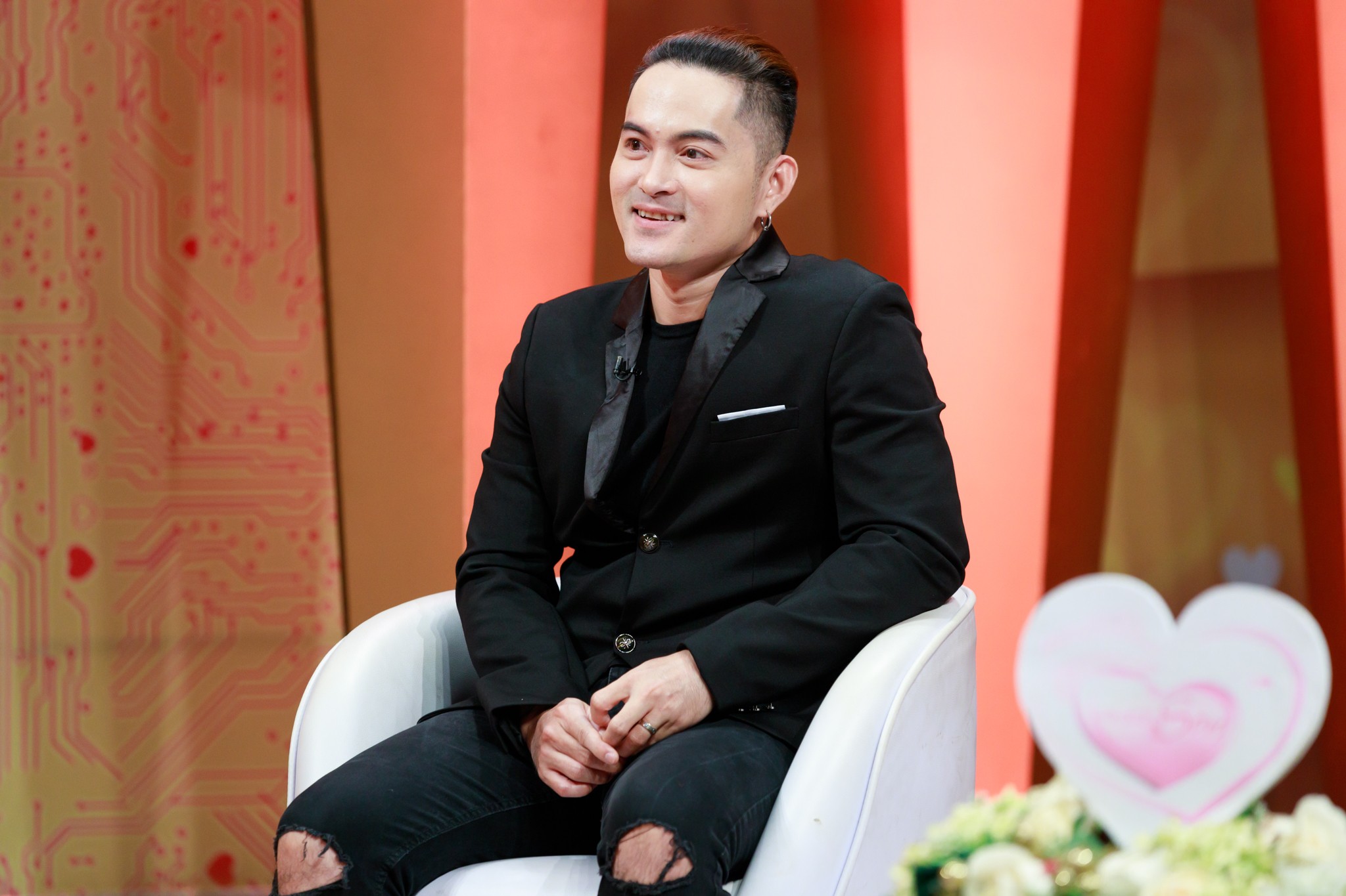 NSND Hồng Vân ‘ngã ngửa’ trước chiến thuật ‘đánh nhanh rút gọn’ của ca sĩ Phong Đạt