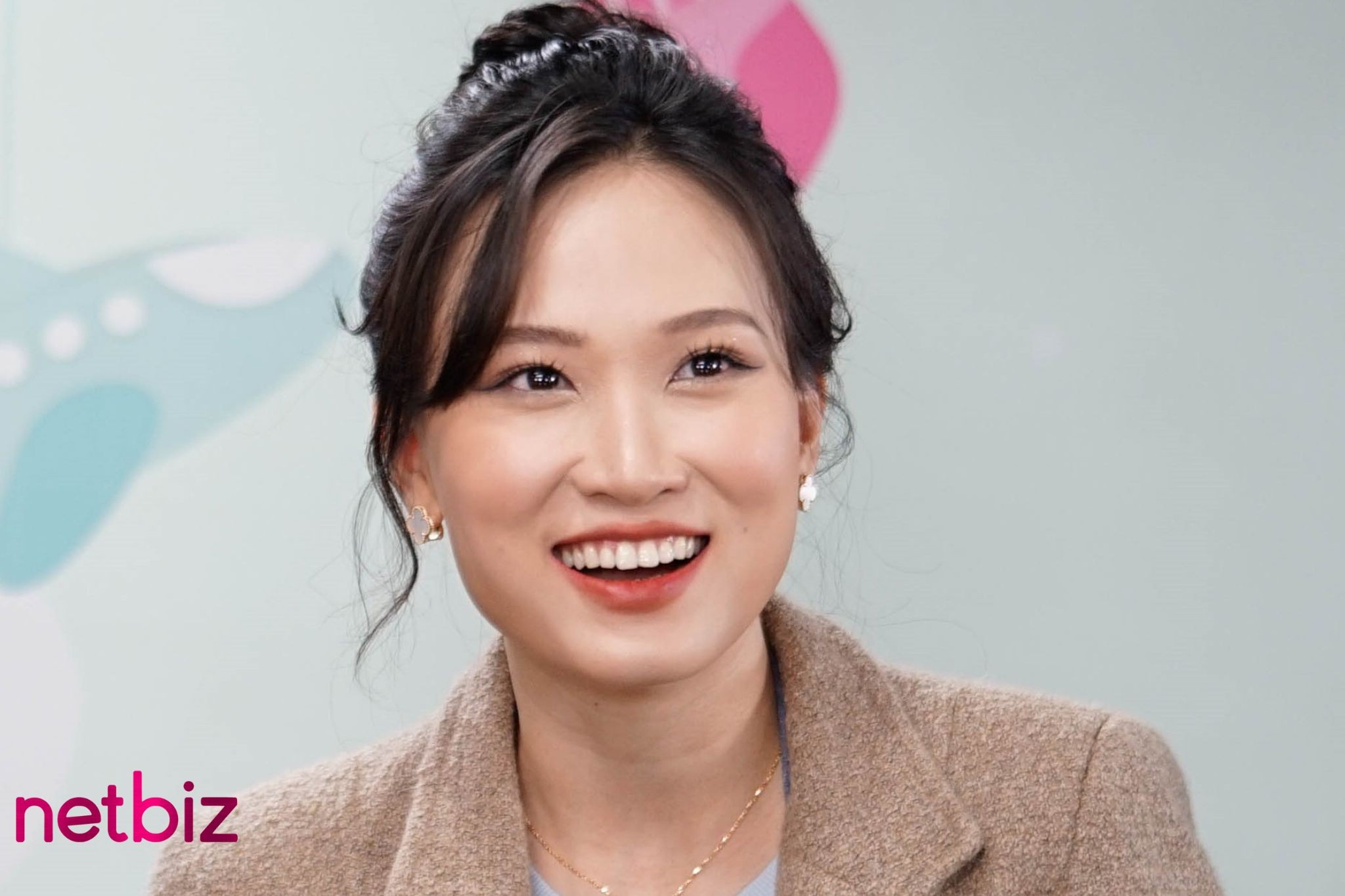 Ngọc Lan 'xanh mặt' trước hành trình sinh con 'bão tố' ở tuổi 21 của nữ giám đốc 9x