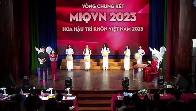 Micro Bay 2023 lộ diện quán quân tài năng, gây xôn xao vì 'Hoa hậu trí khôn Việt Nam'