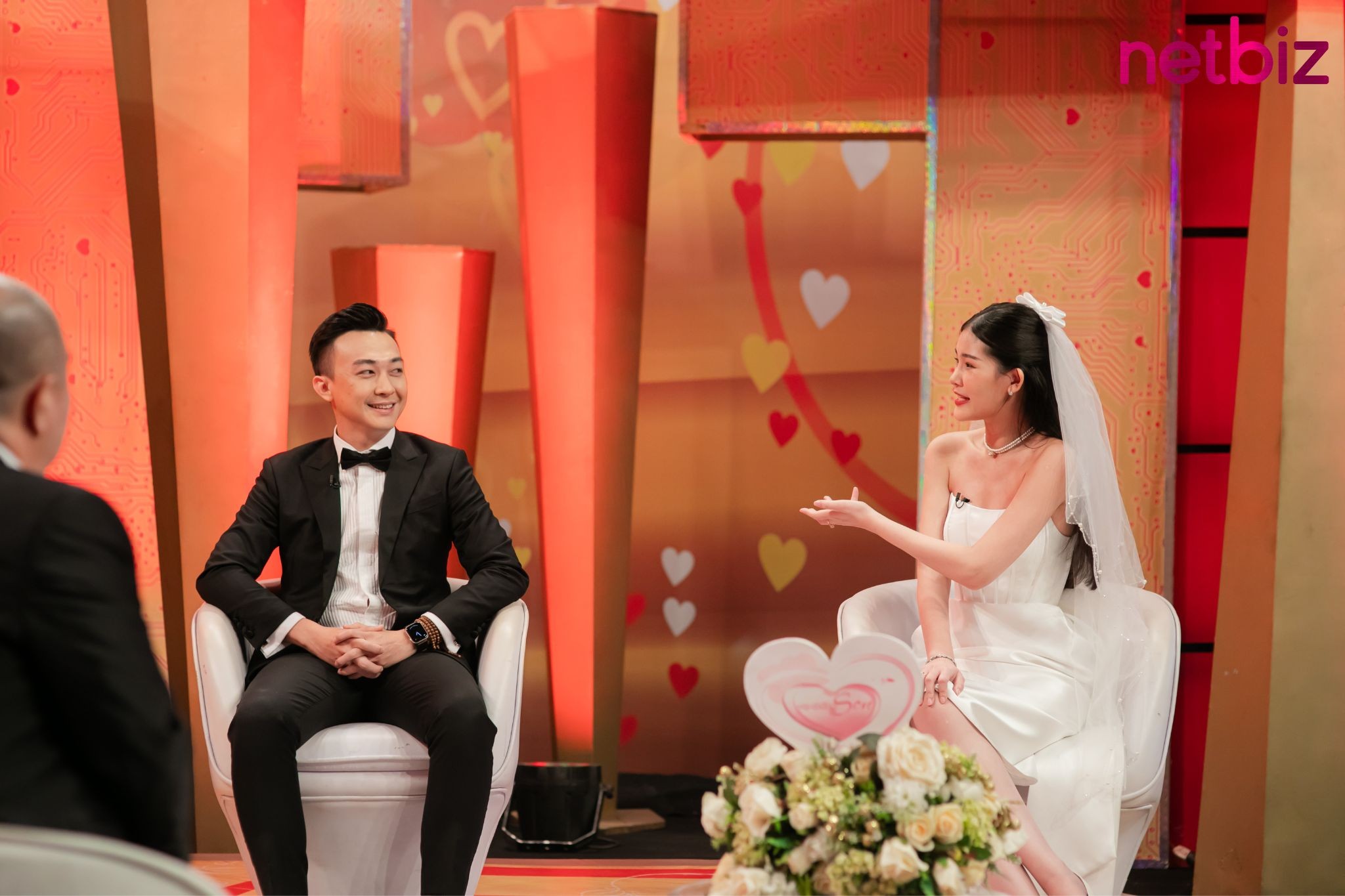 Hoa hậu Lê Âu Ngân Anh chia sẻ những góc khuất hôn nhân và lời khuyên đắt giá của MC Hồng Vân