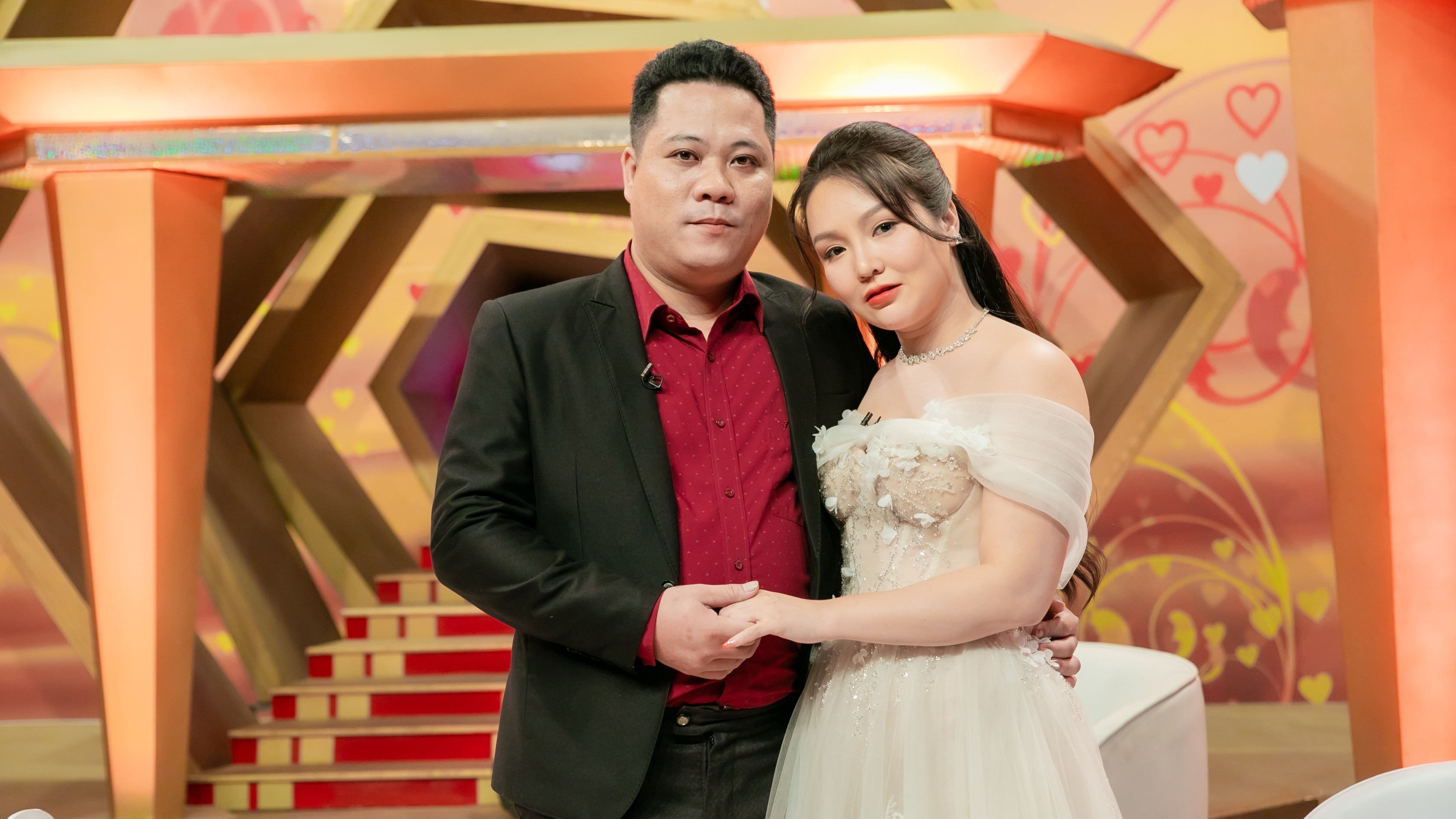 Chuyện tình từ 'ghét thành yêu' của chàng trai lỡ một lần đò và cô nàng khiếm khuyết