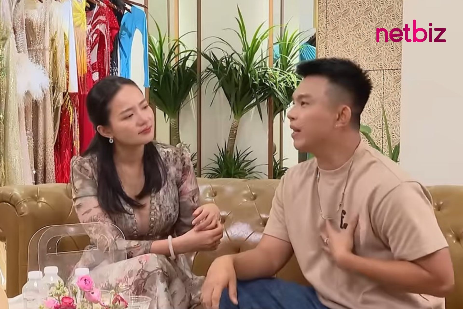 Hành trình Đỗ Long từ một cậu sinh viên ngành xây dựng cho đến một Nhà thiết kế hàng đầu Việt Nam khiến hai vị MC thán phục