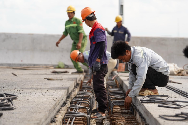 Tấp nập thi công Vành đai 3 TP.HCM, hình thành trục kết nối liên vùng chiến lược