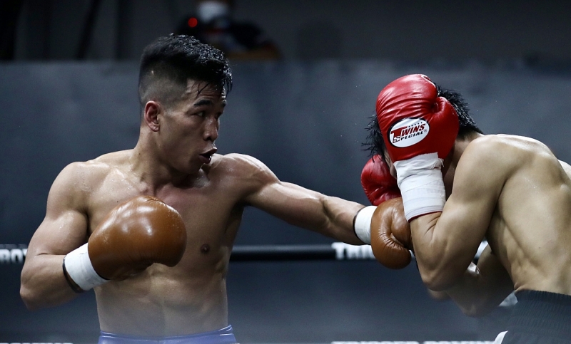 Trần Văn Thảo tung đòn “sát thủ”, hạ knockout siêu võ sĩ Thái Lan
