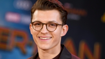 nguoi nhen chua ra mat tom holland da co phim moi xin